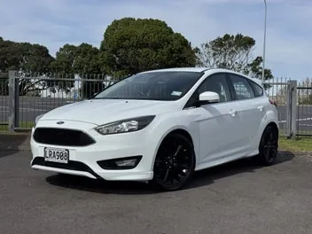 Ford Focus 2018 photo 2