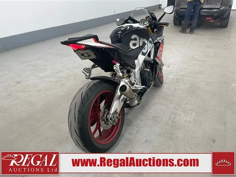 Aprilia Rsv4 2016 photo 3