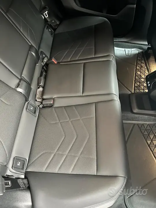 BMW Ix1 2024 photo 5