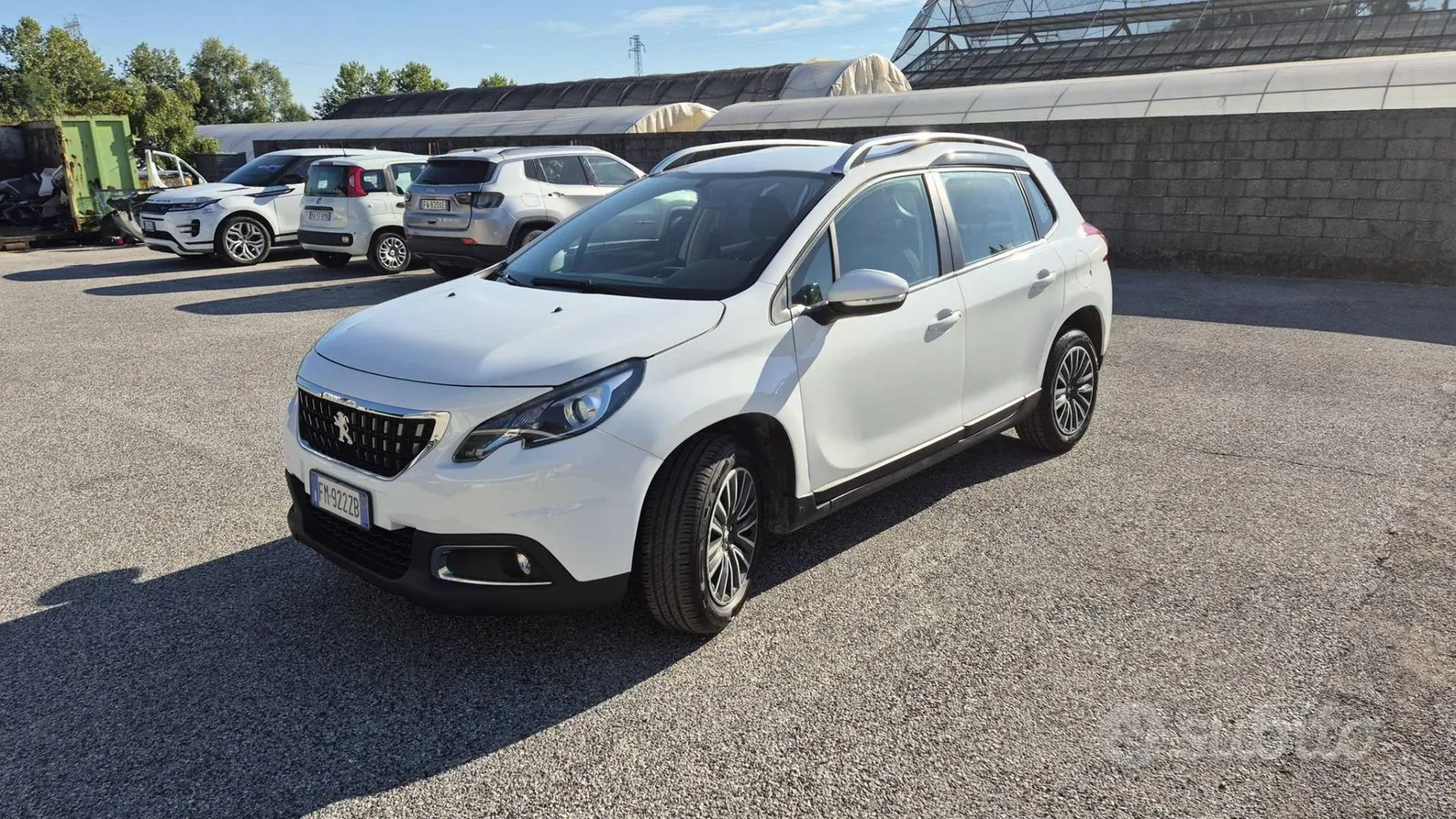 Peugeot 2008 2017 photo 2