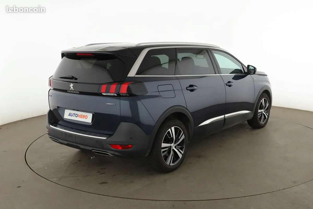 Peugeot 5008 2019 photo 3