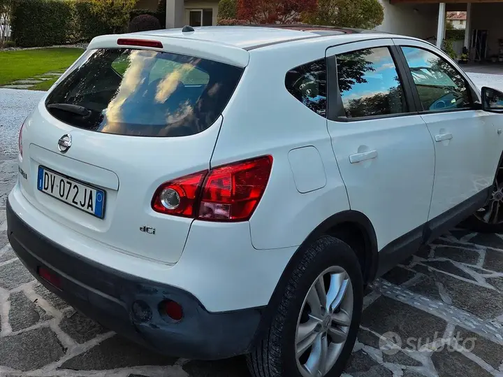 Nissan Qashqai 2009 photo 3