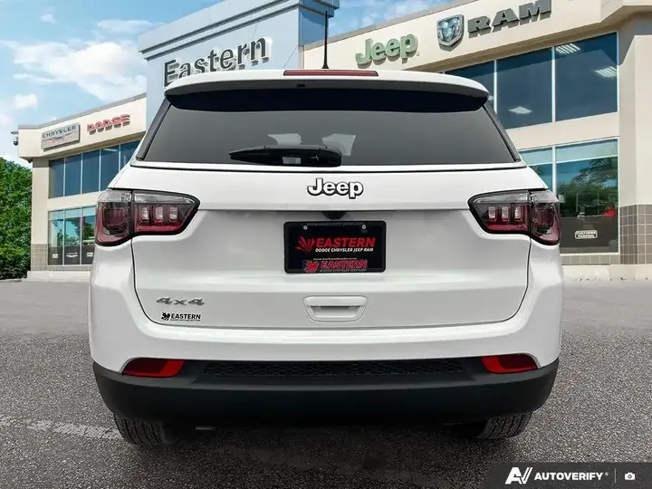 Jeep Compass 2026 photo 4
