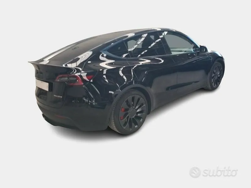 Tesla Model Y 2023 photo 4