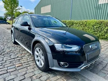 Audi A4 2012 photo 2