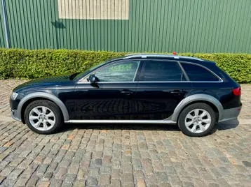 Audi A4 2012 photo 3