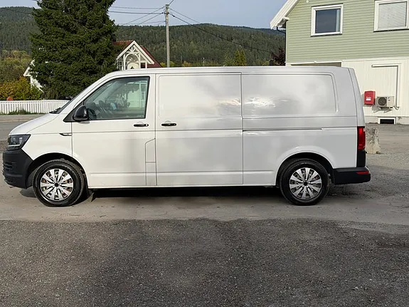 Volkswagen Transporter 2017 photo 2