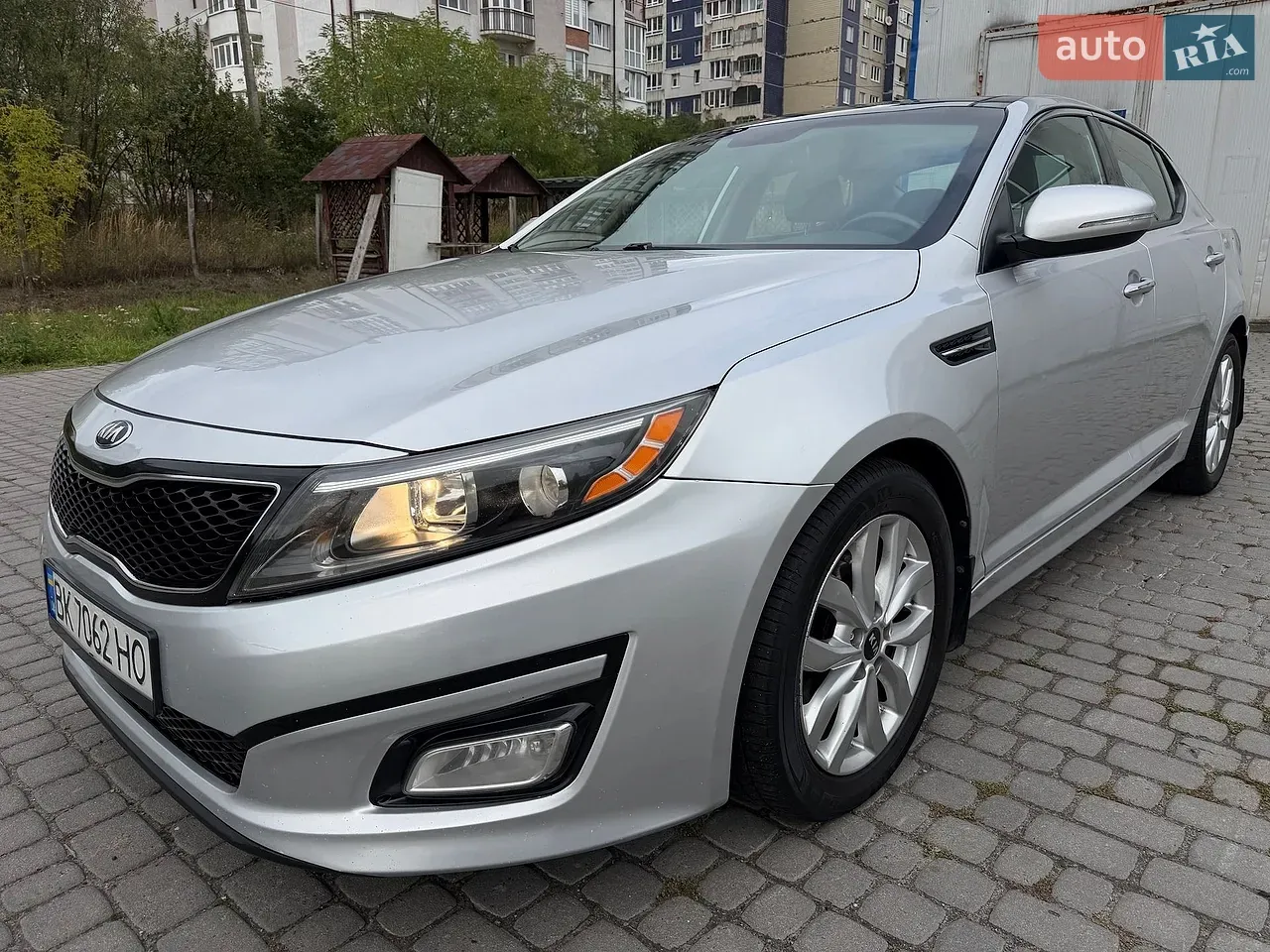 Kia Optima 2015 photo 2