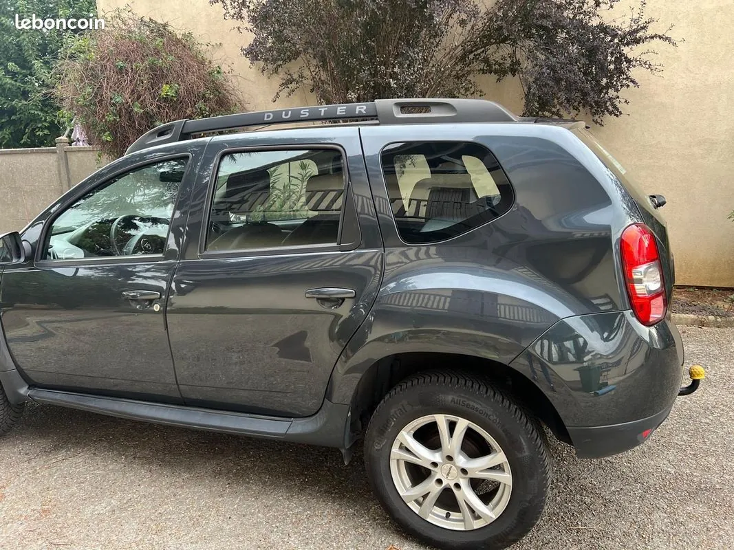 Dacia Duster 2015 photo 3