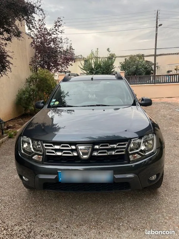 Dacia Duster 2015 photo 2