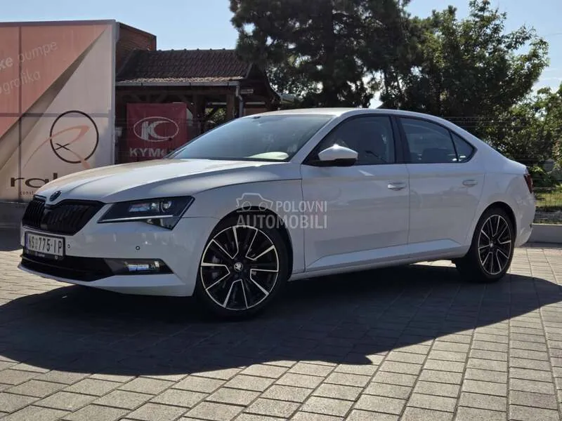 Skoda Superb 2019 photo 2