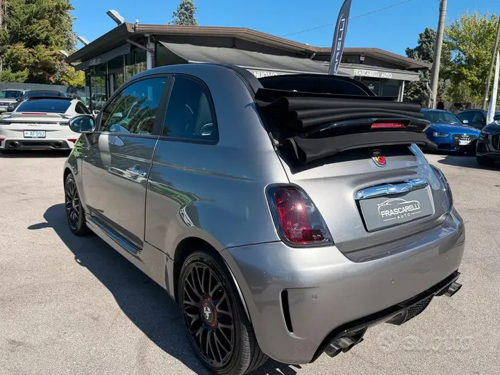 Abarth 500 2011 photo 4