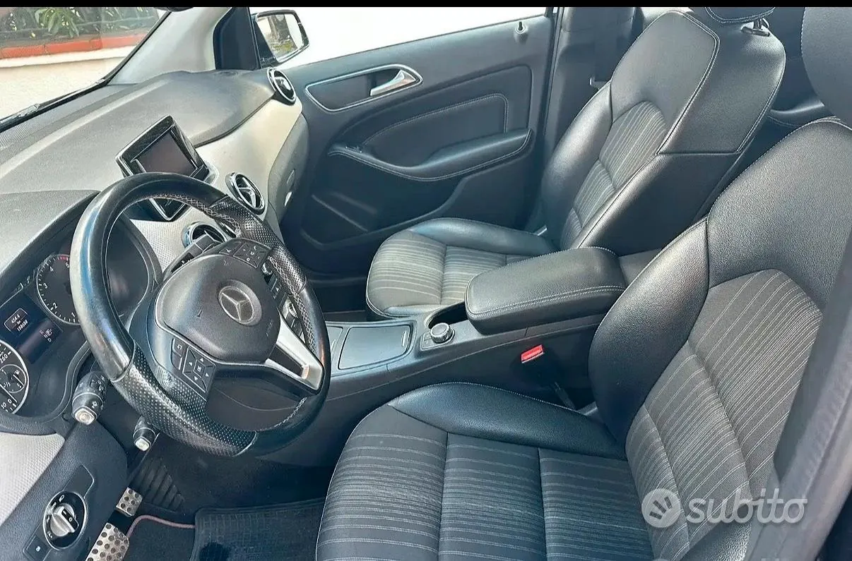 Mercedes-Benz C-Class 2013 photo 4