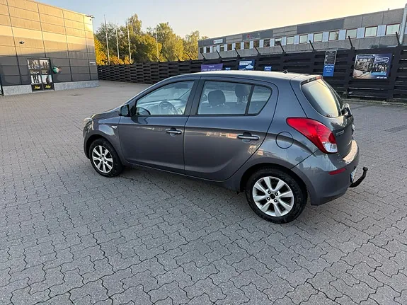 Hyundai I20
