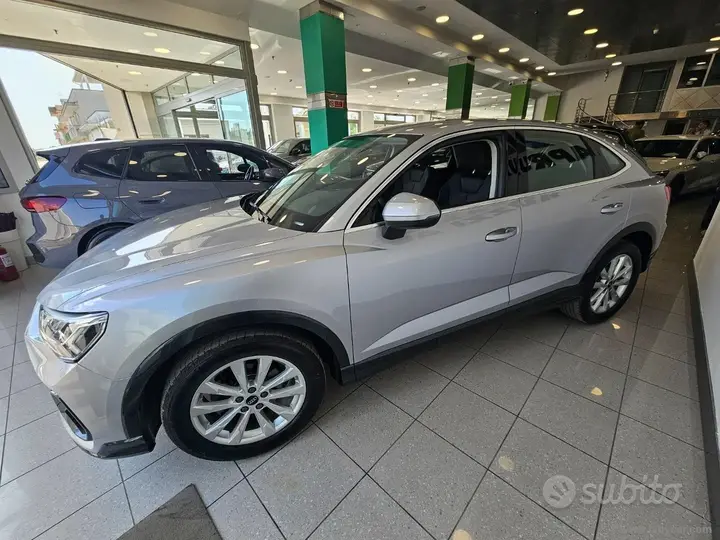 Audi Q3 2024 photo 4