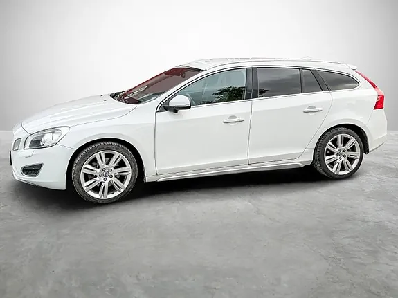 Volvo V60 2013 photo 2