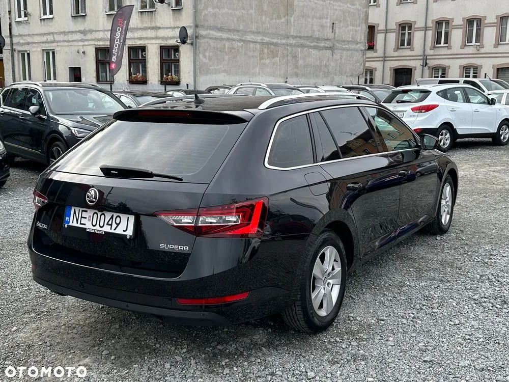 Skoda Superb 2017 photo 4