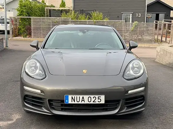 Porsche Panamera 2016 photo 4