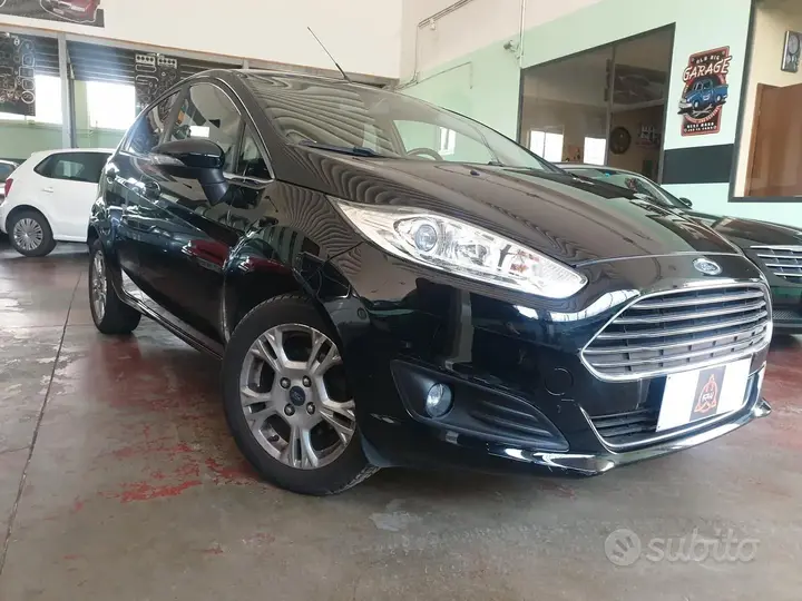 Ford Fiesta 2016 photo 2