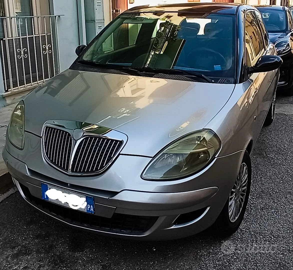 Lancia Ypsilon 2003 photo 2