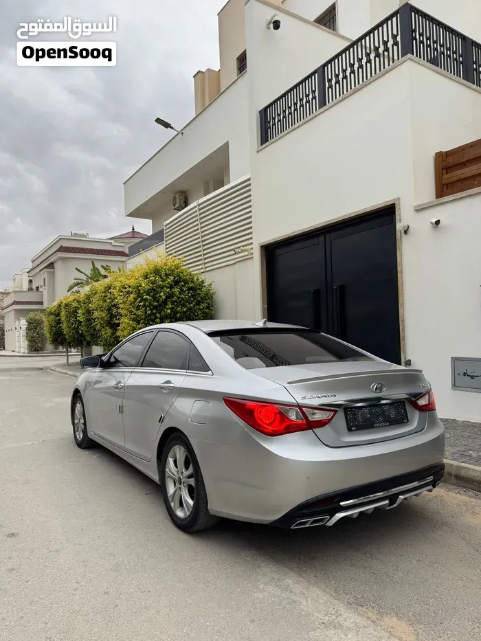 Hyundai Sonata 2012 photo 4