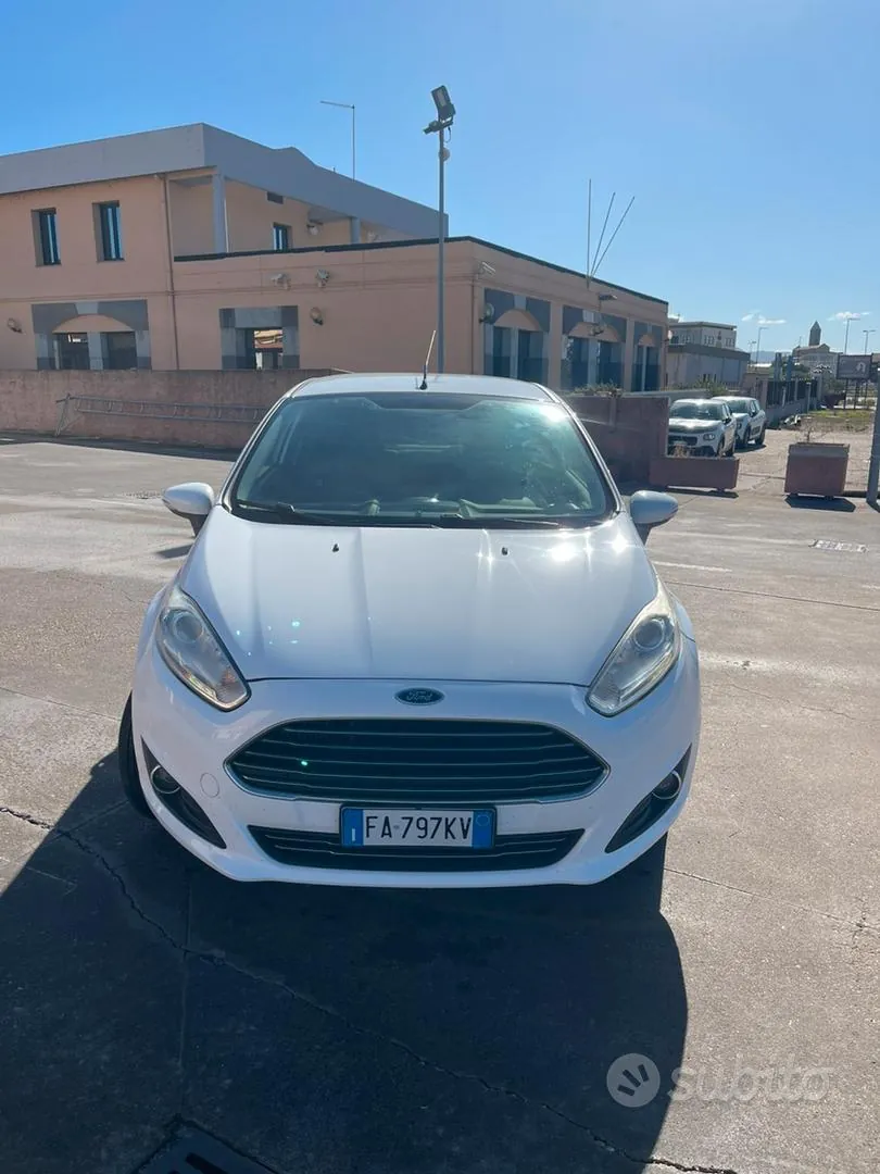 Ford Fiesta 2015 photo 4