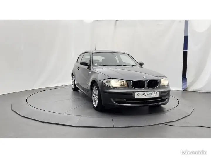 BMW 1 Series 2007 photo 2