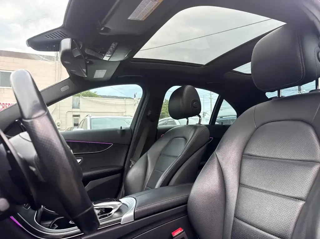 Mercedes-Benz C-Class 2018 photo 3
