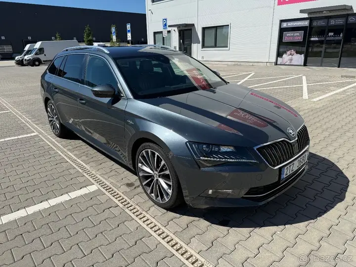 Skoda Superb photo 2
