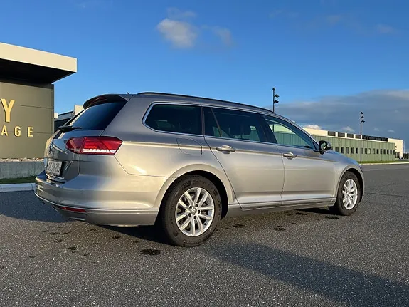 Volkswagen Passat 2019 photo 5