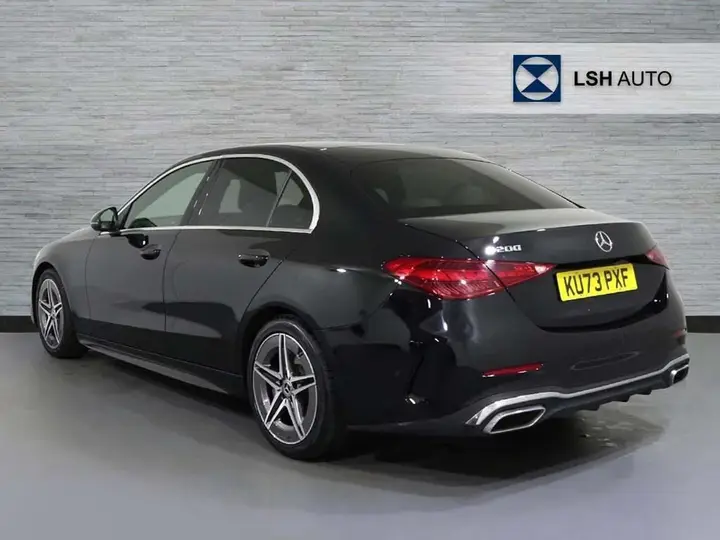 Mercedes-Benz C-Class 2024 photo 2