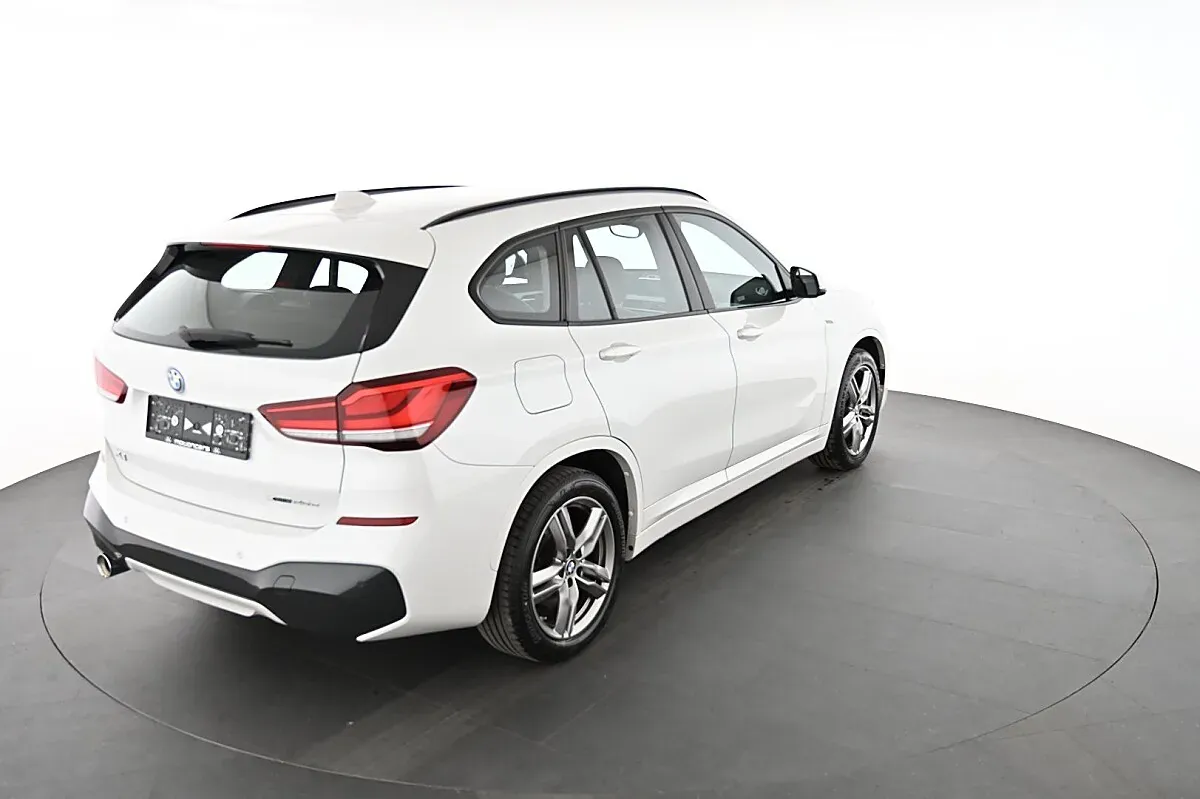 BMW X1 2022 photo 2