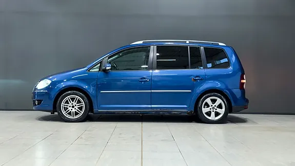 Volkswagen Touran 2008 photo 2