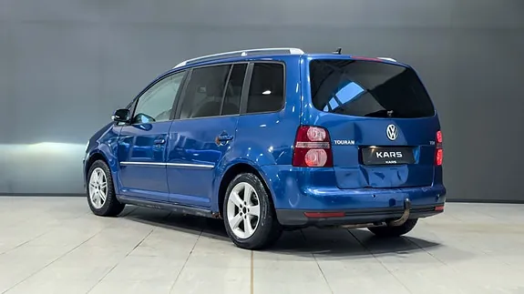 Volkswagen Touran 2008 photo 3