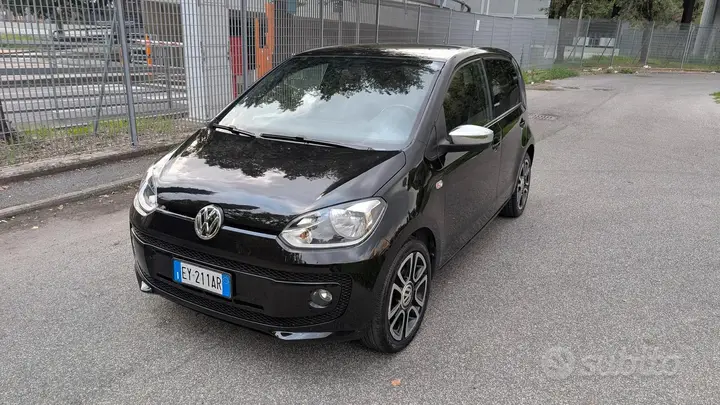 Volkswagen Up