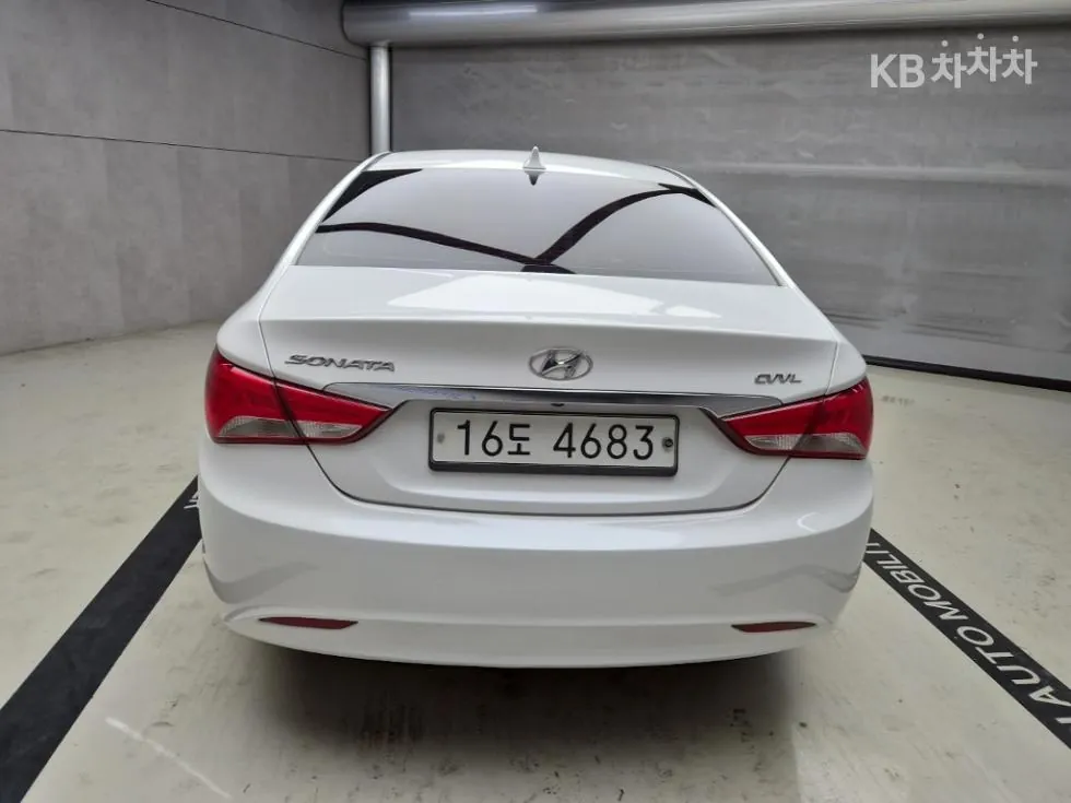 Hyundai Sonata 2013 photo 3