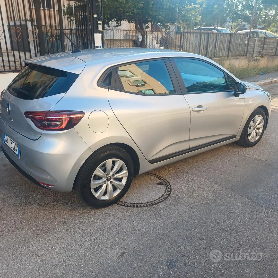 Renault Clio 2020 photo 3