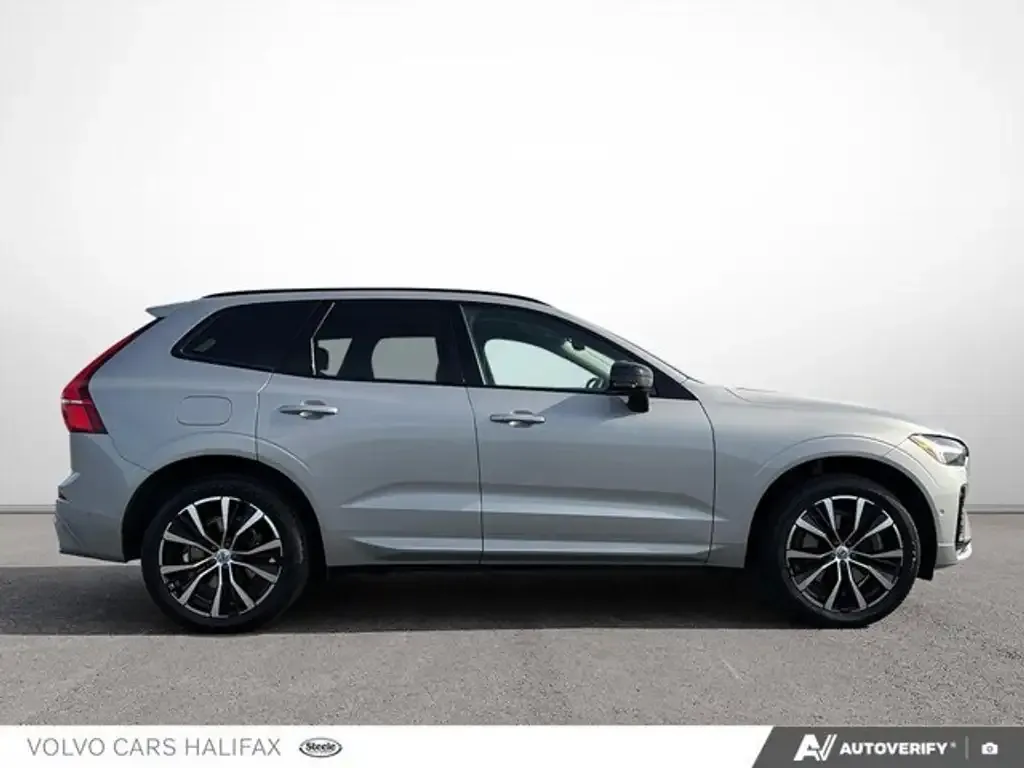 Volvo Xc60 2023 photo 3