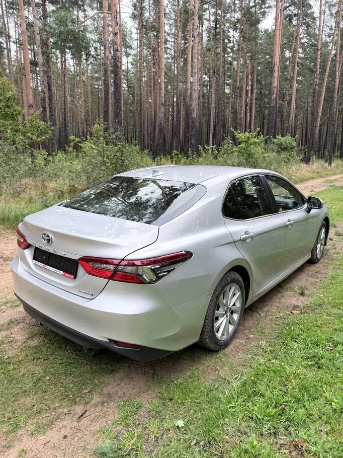 Toyota Camry 2022 photo 3