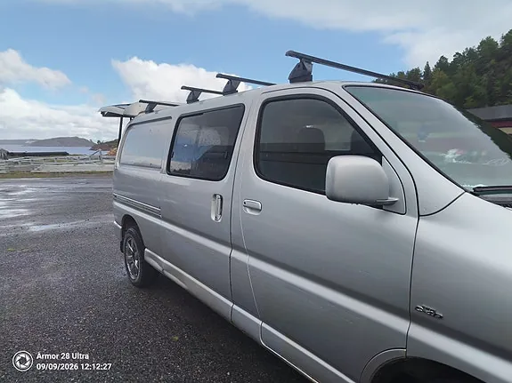 Toyota Hiace 2008 photo 3