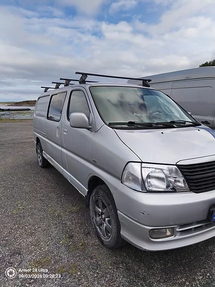 Toyota Hiace 2008 photo 2