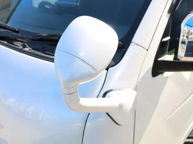 Toyota Hiace 2023 photo 4