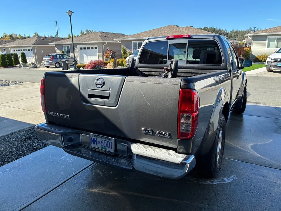 Nissan Frontier 2008 photo 2