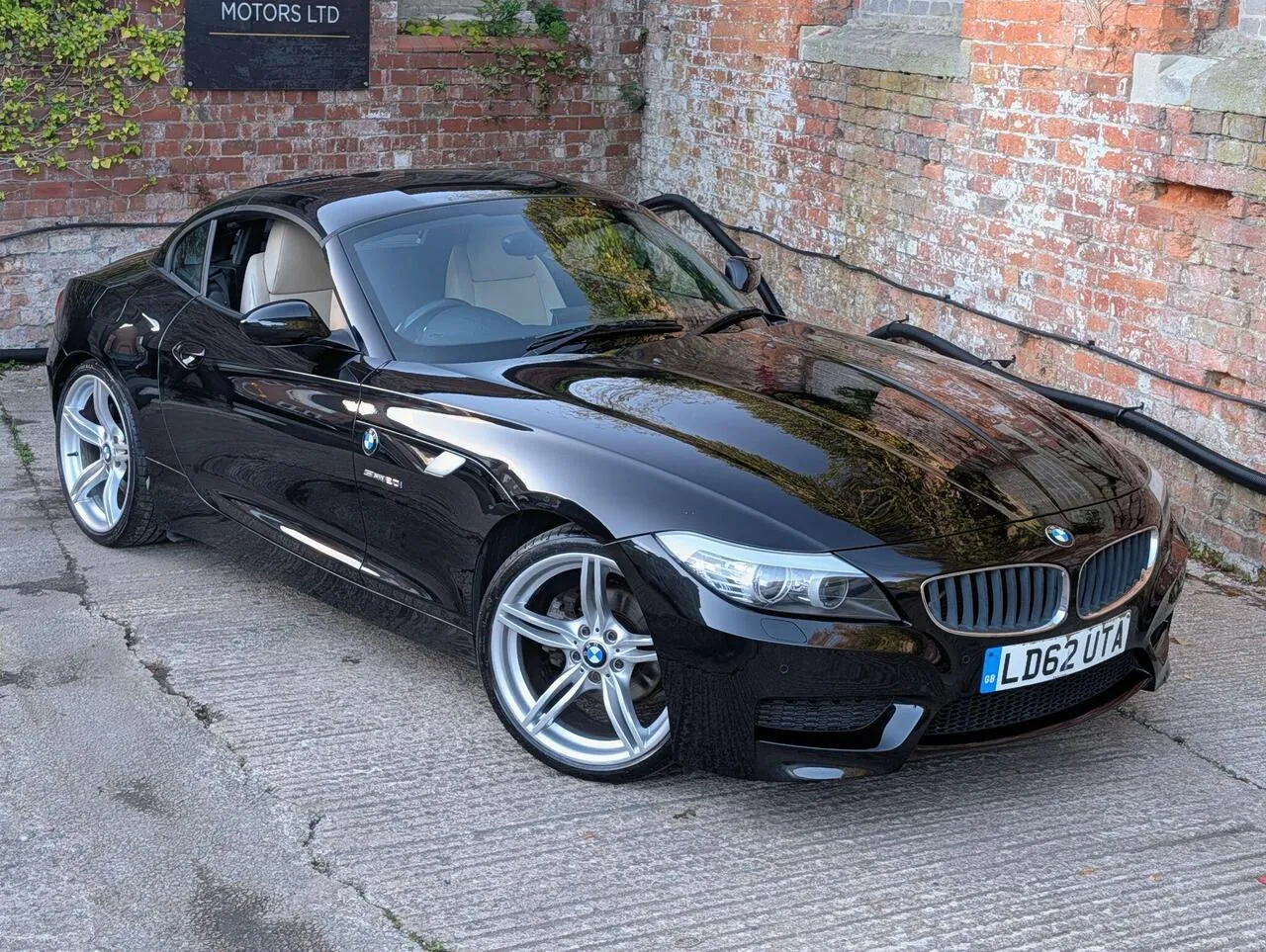 BMW Z4 2012 photo 3