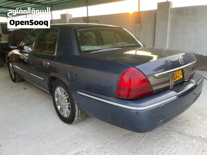 Mercury Marquis 2010 photo 4