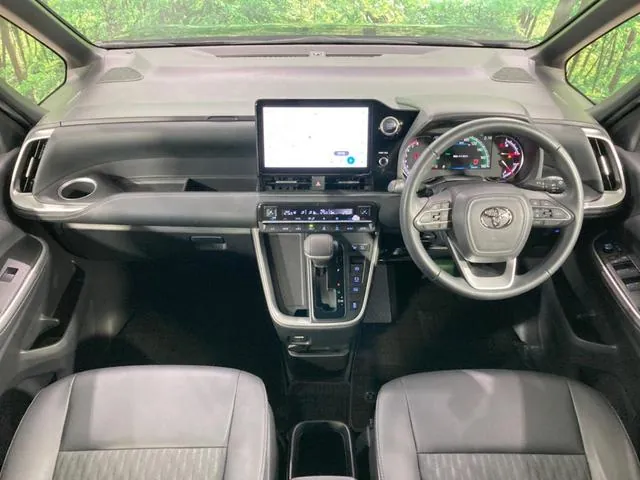 Toyota Suzuki 2022 photo 2