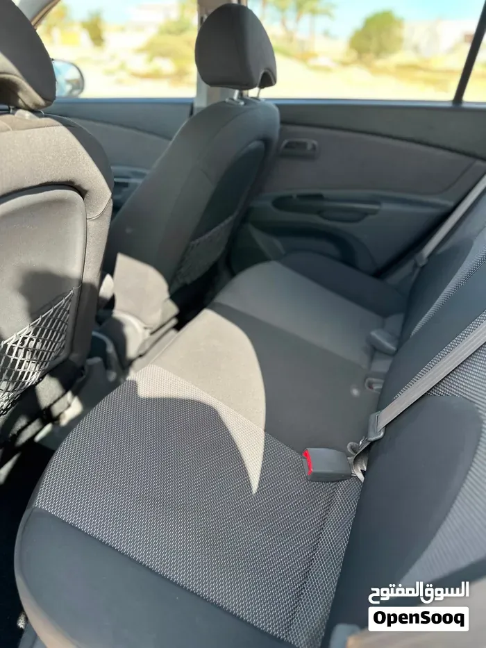 Kia Rio 2012 photo 4