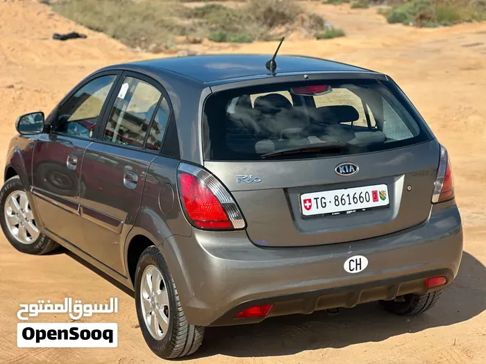 Kia Rio 2012 photo 2