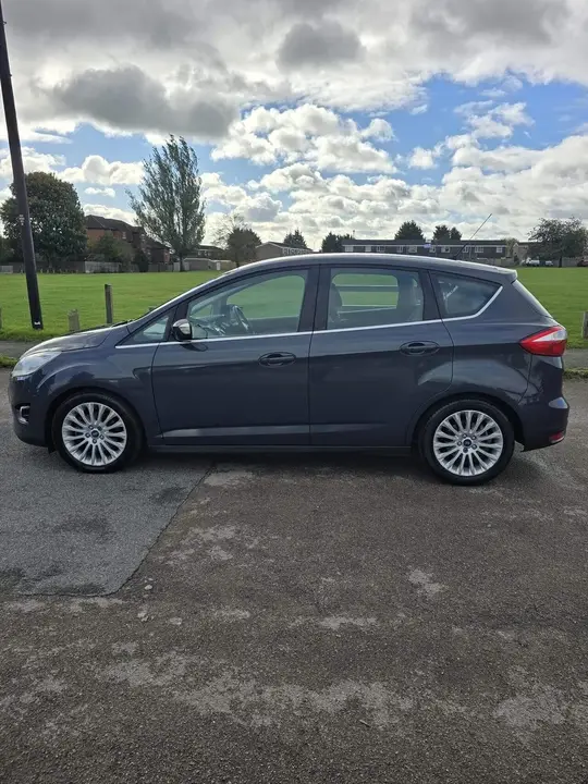 Ford C-Max 2012 photo 4