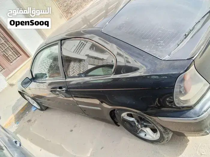 BMW 3 Series 2004 photo 2